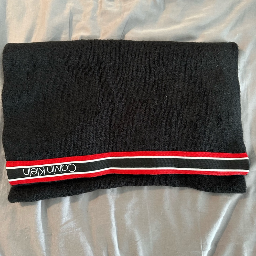 Calvin Klein Scarf - Black with red accent